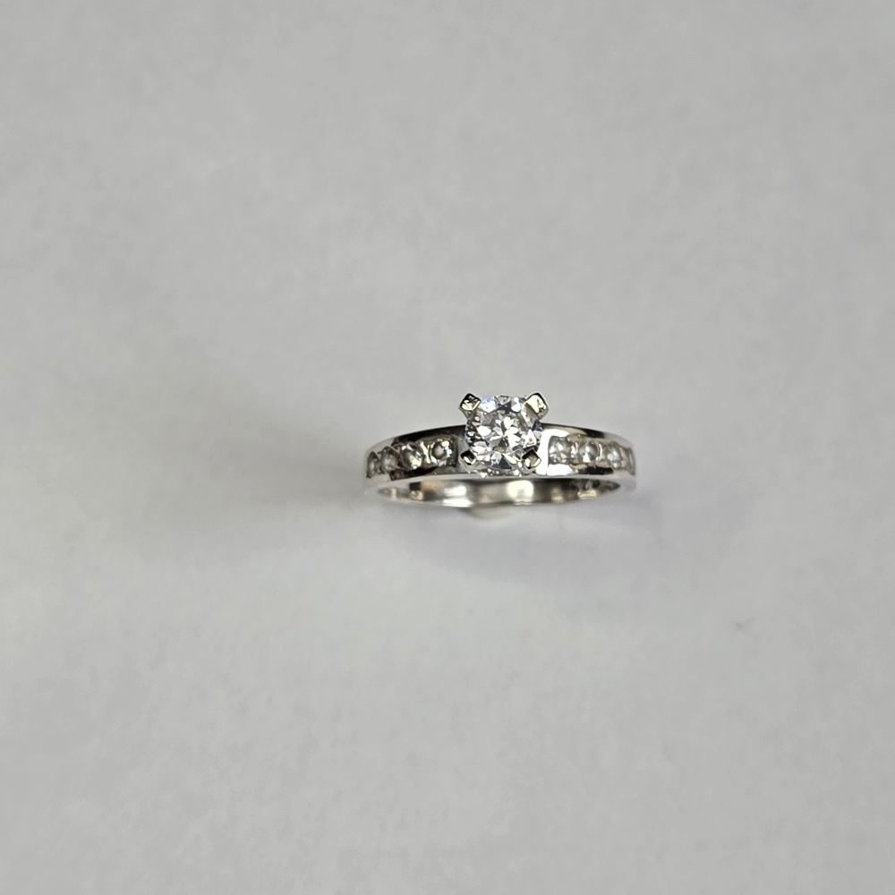 Stunning Sterling Silver Promise Ring - Picture 5 of 13